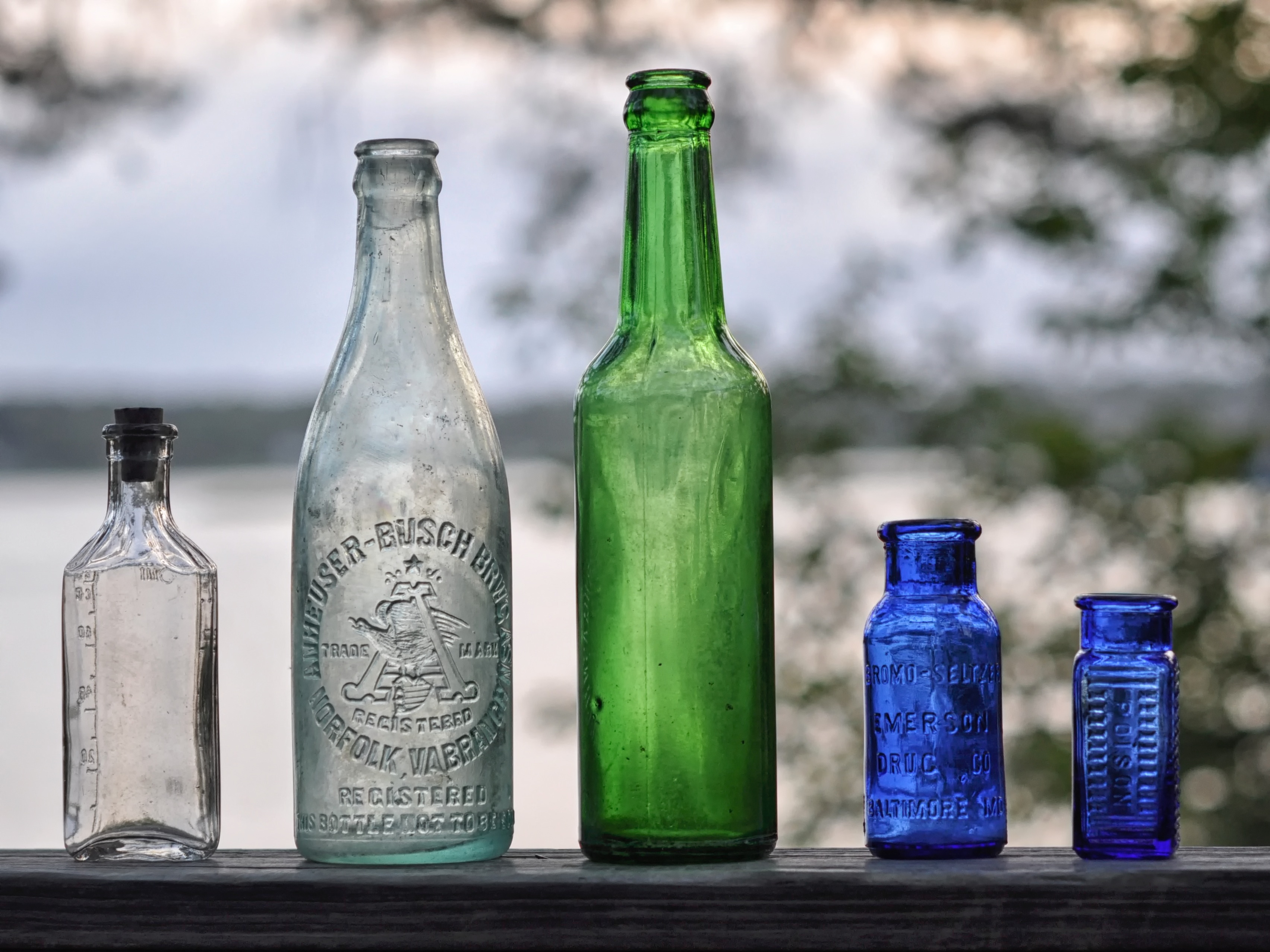 antique bottles 070